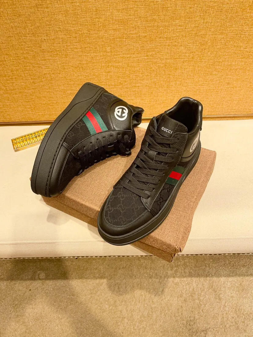 Factory price 440 [Gucci] Gucci's latest high-top casual Korean-style men's shoes, brand new autumn and winter design, perfect workmanship, cabinet quality, upper: cowhide material, leather lining; soft and comfortable, rubber outsole ultra-light, wear-resistant, simple, versatile fashion men's shoes, color optional, size 38--44